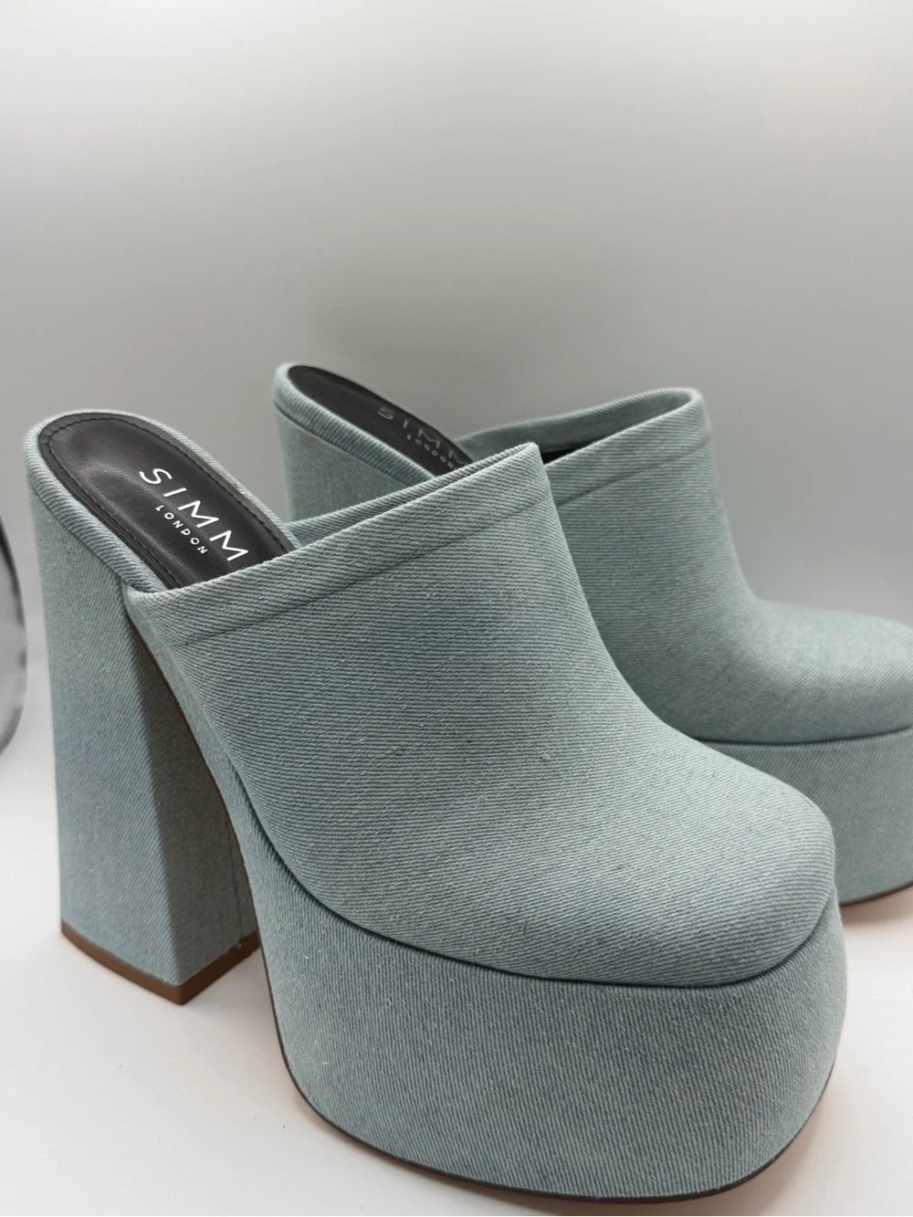SIMMI London Denim Platform Mule Heels Blue Block Heel Size 8
